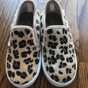 NWOT Carter's mohair leopard slip-on shoes SZ 10